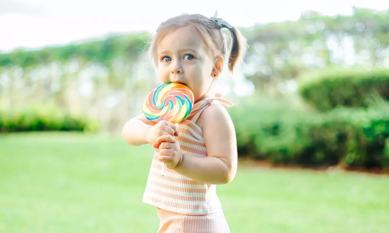 Up to 40% Off on Seasonal Photography at Crescent Moon Productions - Second Medium