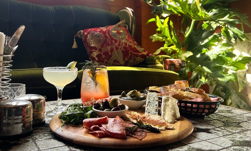 Image 2: Laneway Experience with Shared Charcuterie and Cocktails