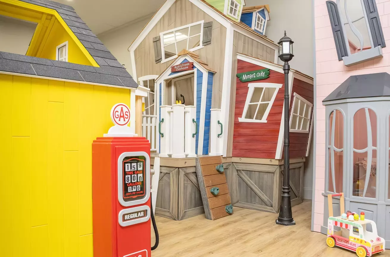 Adventure Awaits – Open Play Indoor Mini-City Fun!