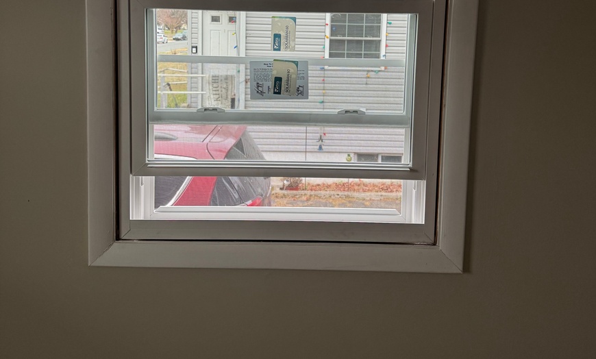 Image 9: Quick and Reliable with 2 or 4 Hours of Standard Handyman Services