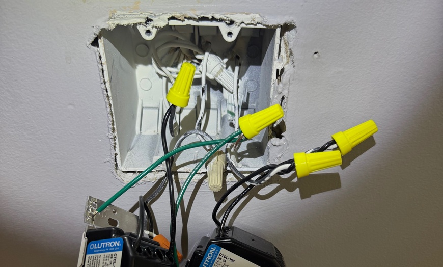 Image 10: Quick and Reliable with 2 or 4 Hours of Standard Handyman Services