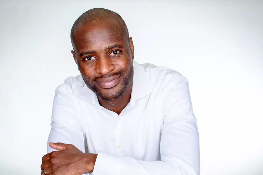 30-Minute Indoor or Outdoor Headshot Photo Session