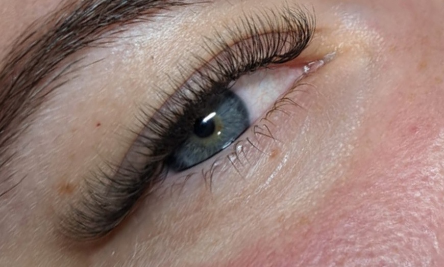 Image 2: Up to 56% Off on Eyelash Extensions at Shapers Hair Salon