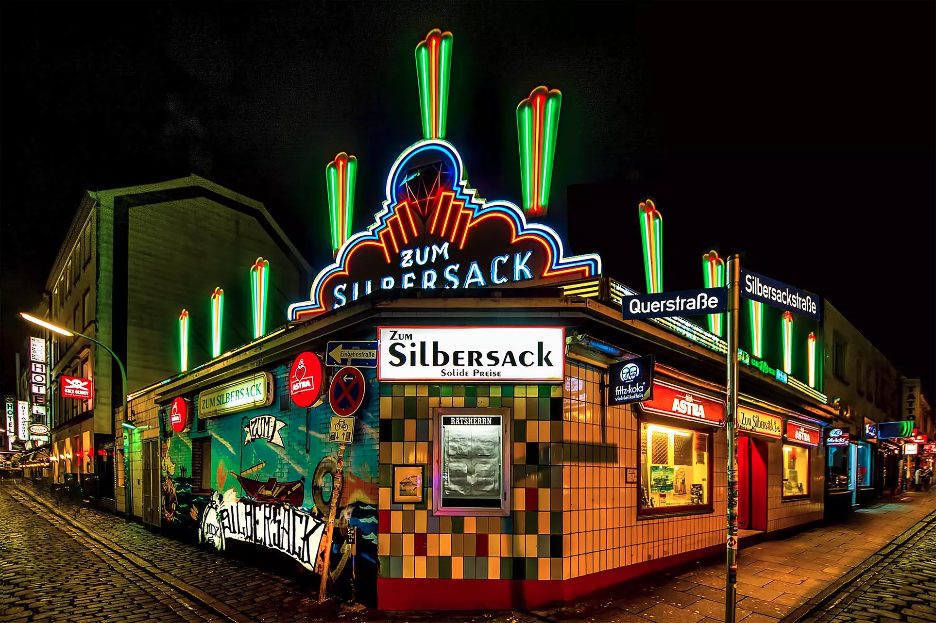 Sex & Crime auf St. Pauli-Tour / Reeperbahn für bis zu 6 Personen mit Adventure World Tours (8% sparen) - Second Medium