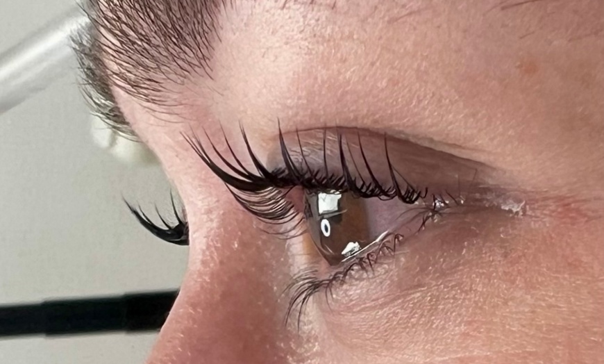 Image 2: Up to 45% Off on Eyelash Perm at MamiYaba