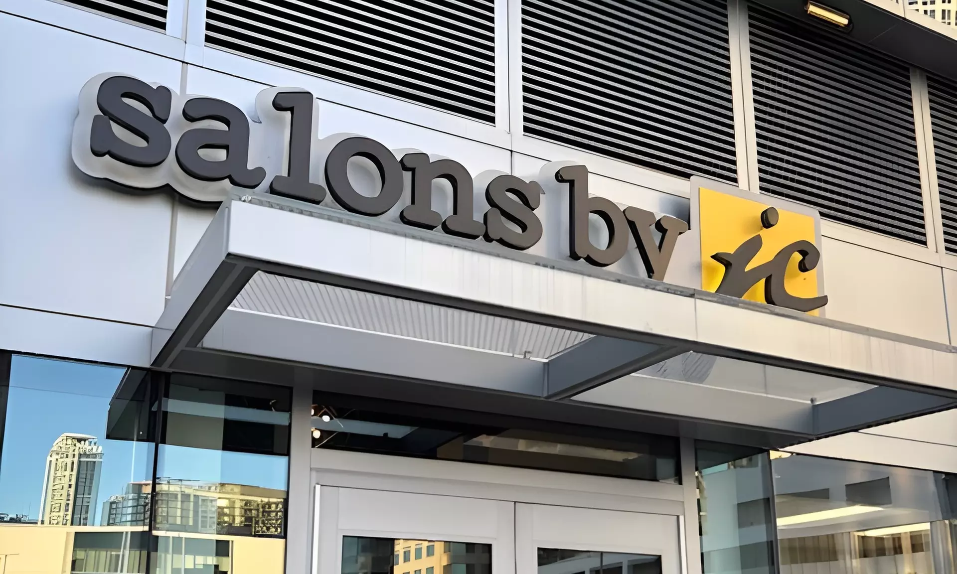 Indulge In The Ultimate Relaxation With One, Three, Or Five 60-Minute Massages Of Your Choice With Up to 60% Off - Second Medium