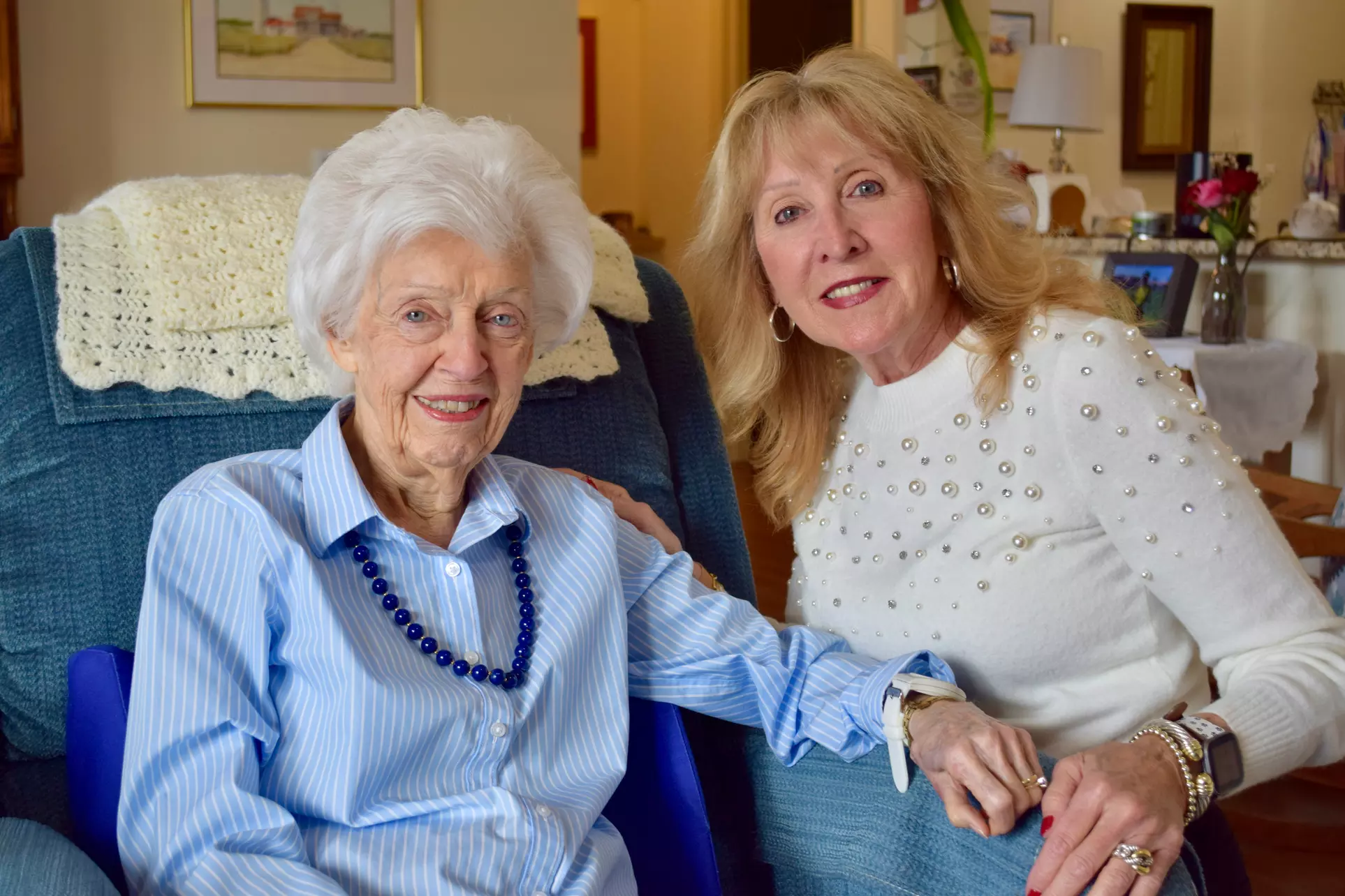 Experience Naborforce's Neighborly Senior Help with extra hours and save up to 28% - Second Medium