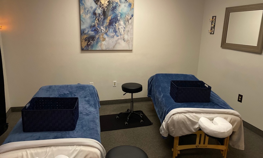 Image 4: Experience Relaxing Swedish or Deep Tissue Massage