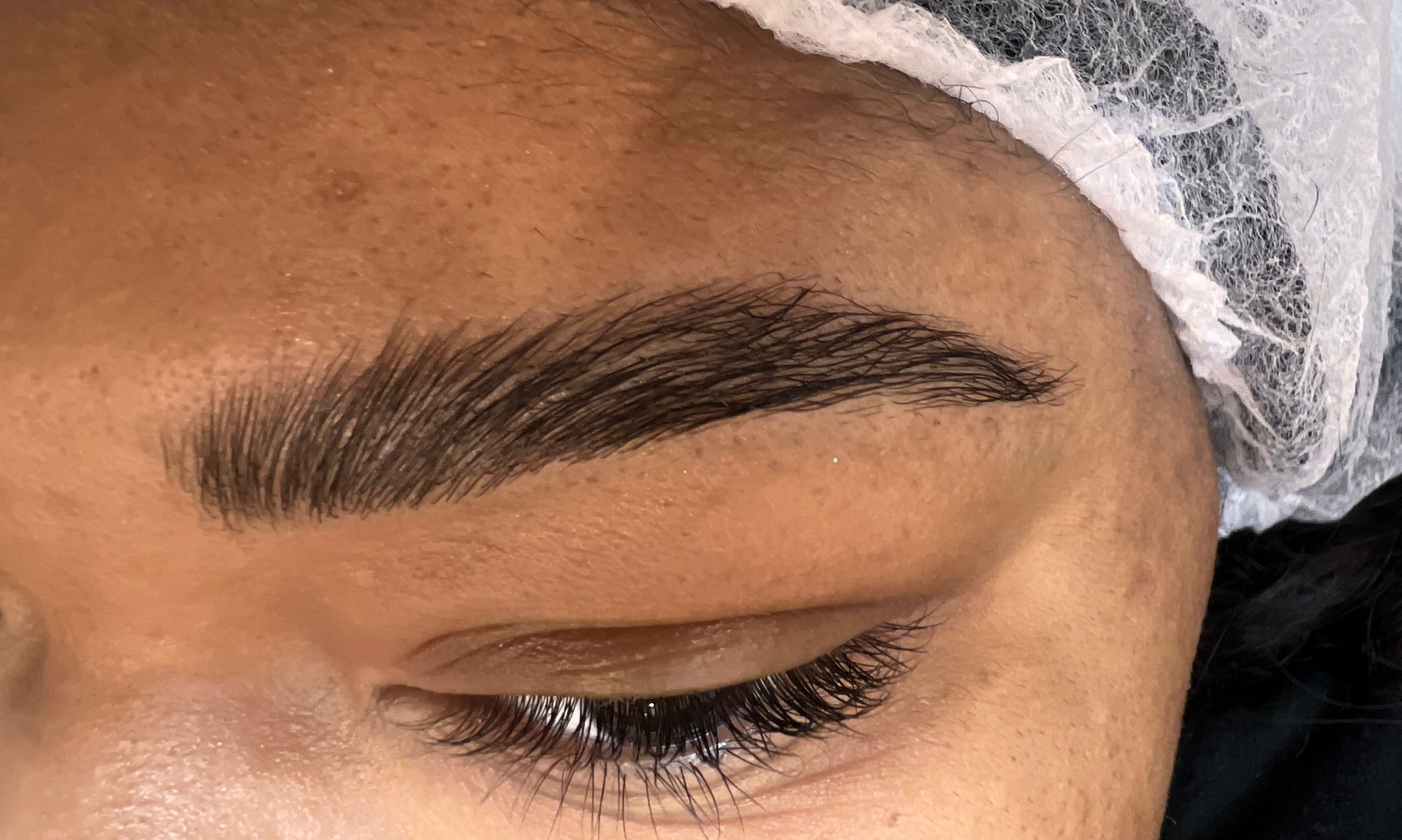 Get Defined Brows with Eyebrow Tinting Sessions