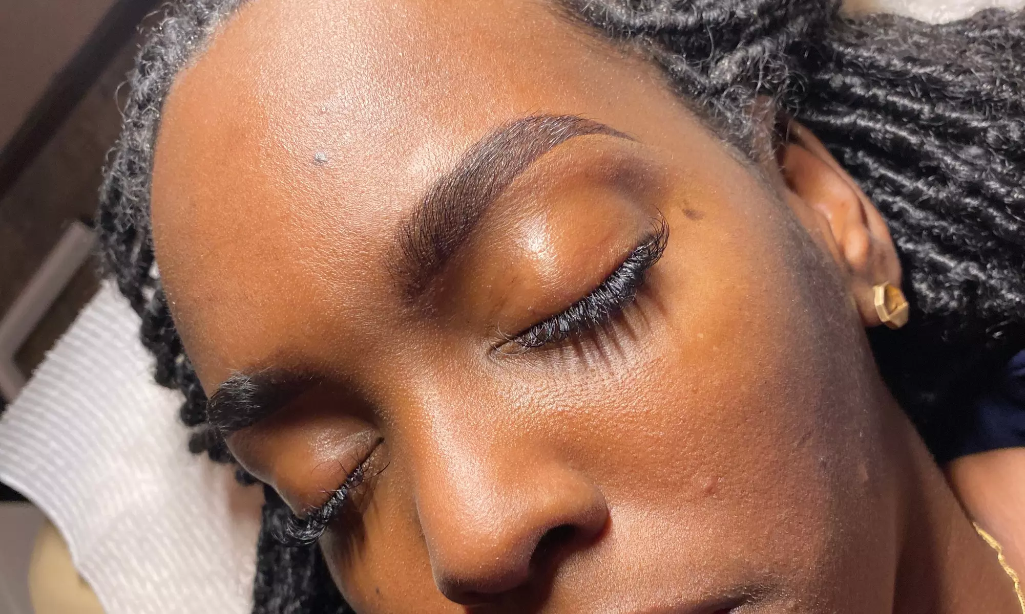 Transform Your Brows with One or Two Eyebrow Tinting Sessions