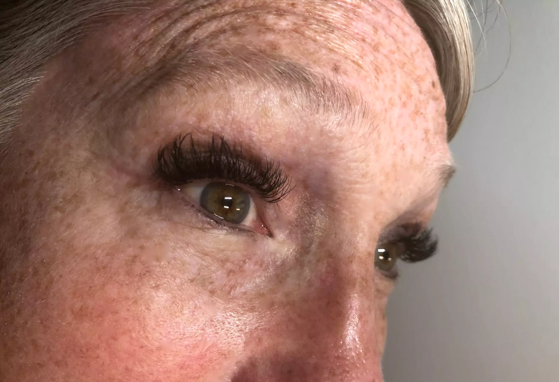 Achieve a Flawless Look with Eyelash Extensions with Fill!