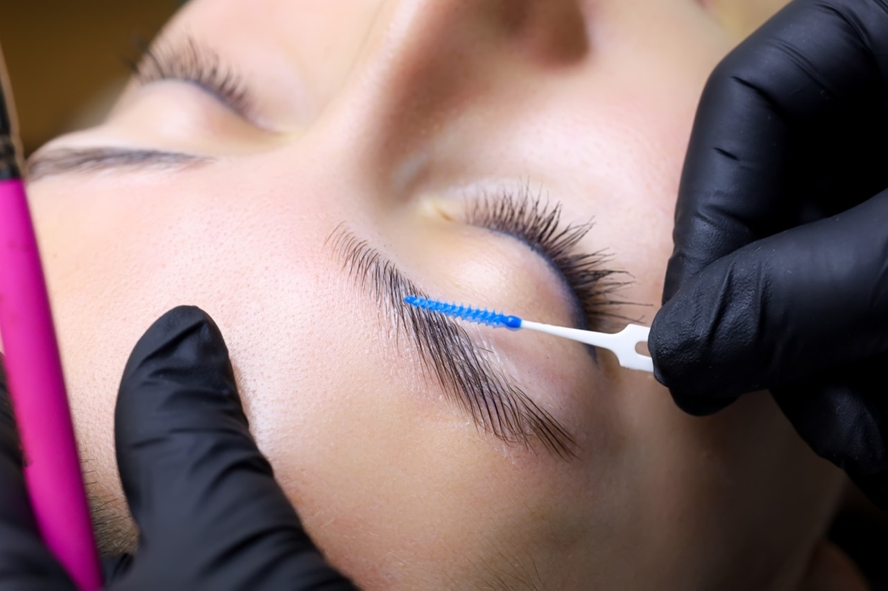 Achieve Fuller Brows with Lamination and Tint Options