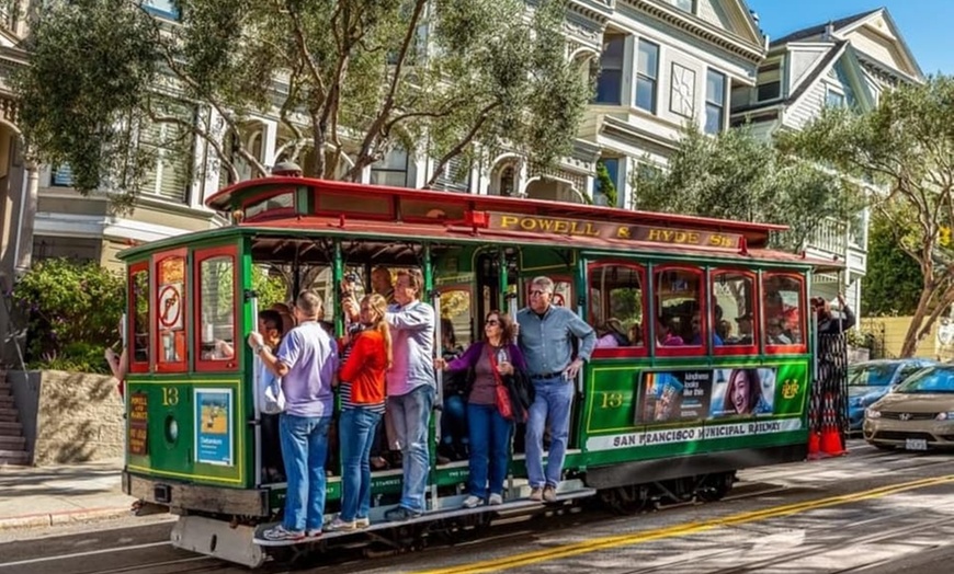 Image 2: San Francisco Highlights Tour - Private Chauffer