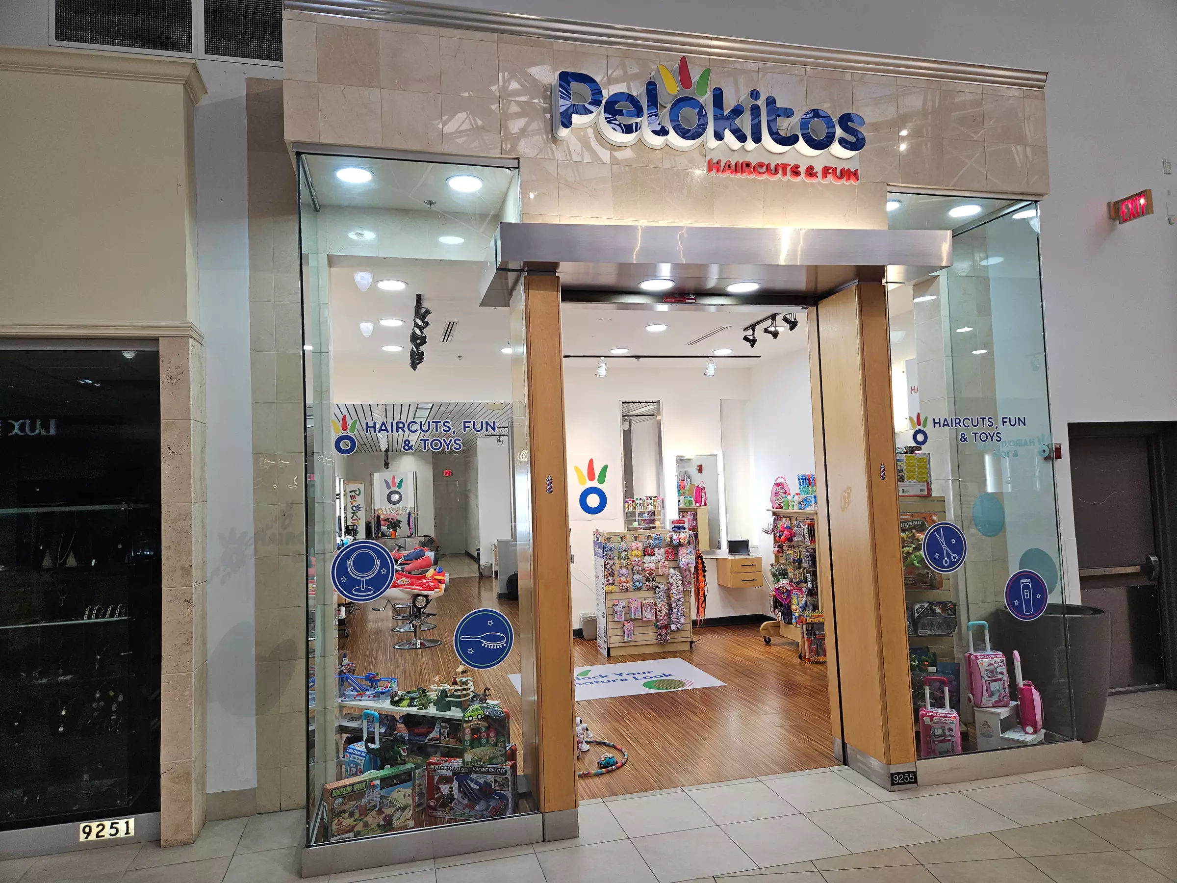 Up to 27% Off on Salon - Men's Haircut / Barber at Salon Men's