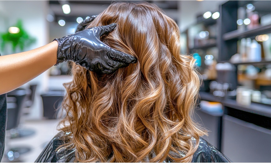Image 2: Up to 50% Off on  at Salon Fame