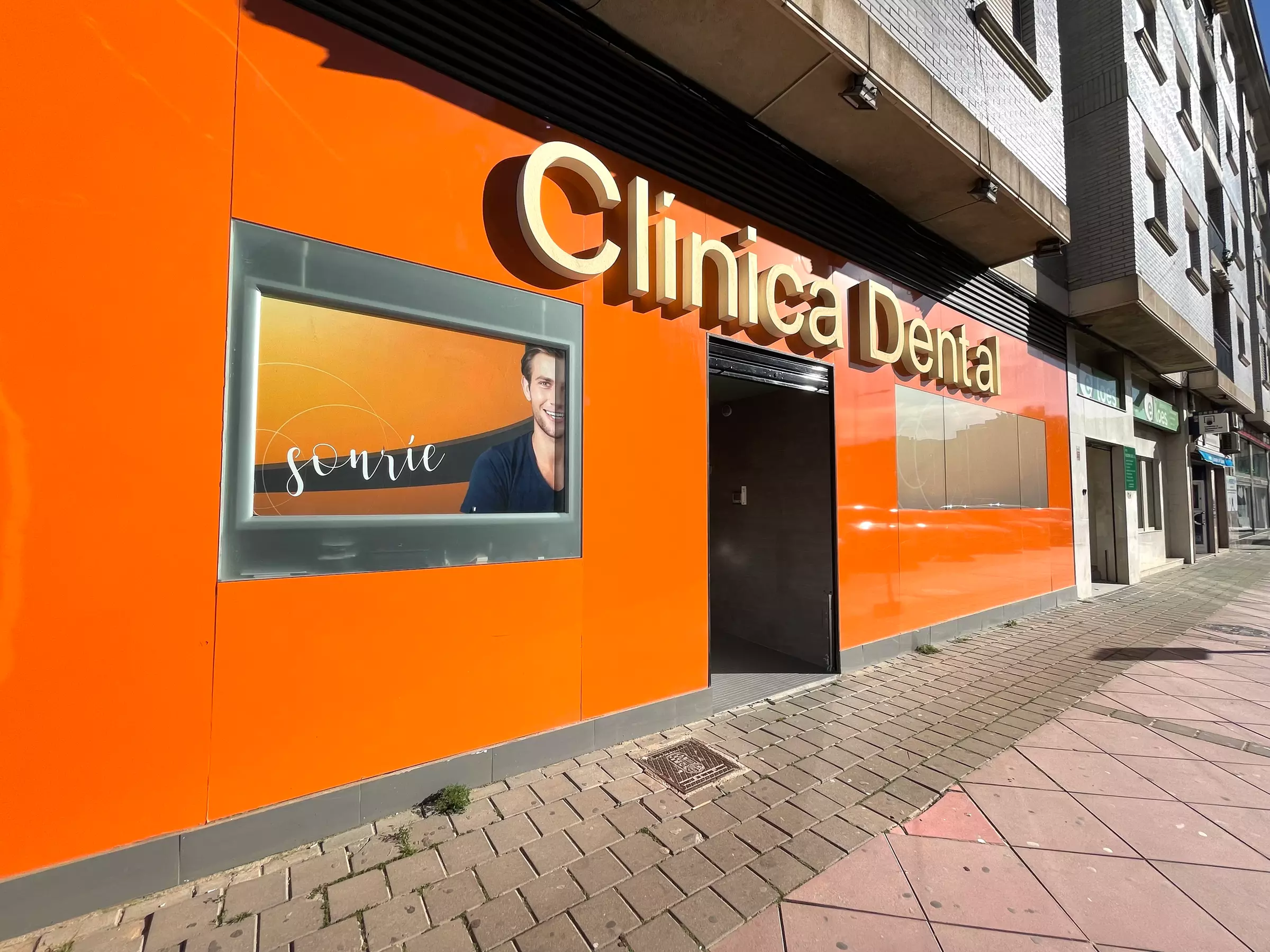 Hasta 83% de descuento en Limpieza dental