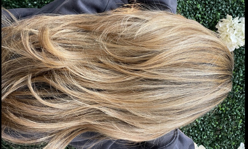 Image 3: Enjoy Blowouts for a Voluminous Hair Transformation! 