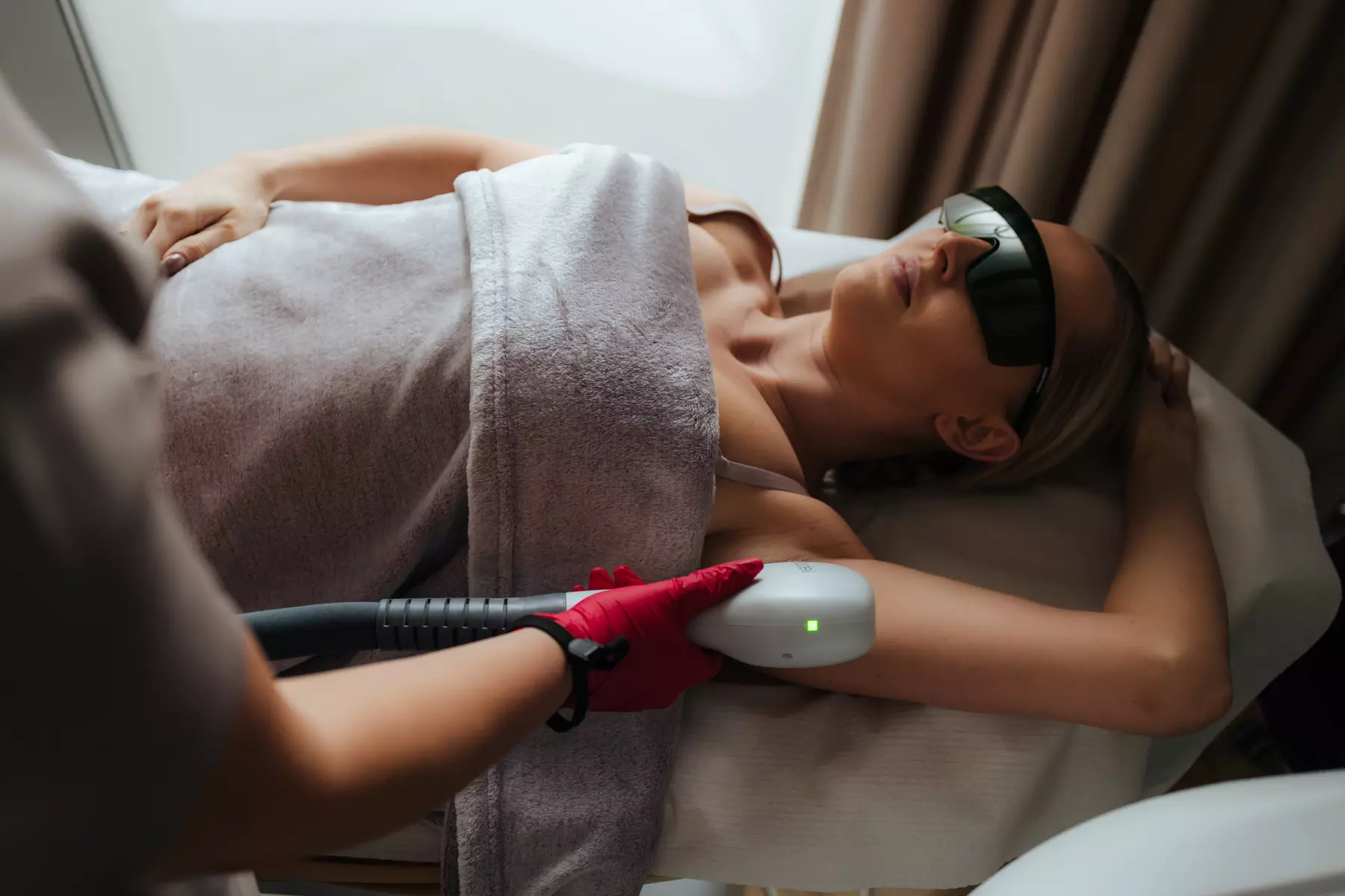 Depilacja laserowa PrimeLase Exellence na wybraną partię ciała