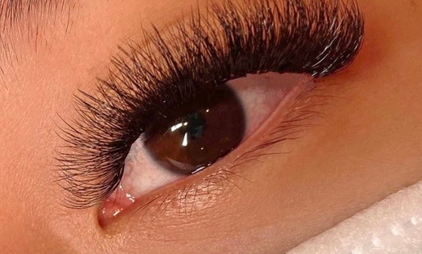 Image 3: Up to 44% Off on Eyelash Perm at Lucky Lash Spa