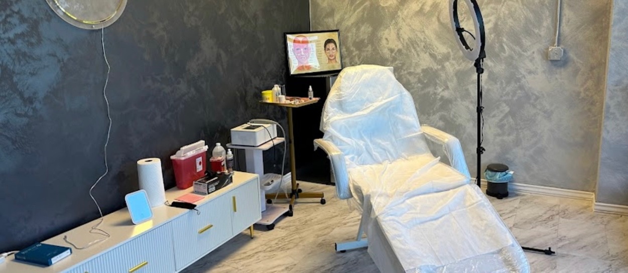 Up to 35% Off on Chemical Peel at Whole skincare