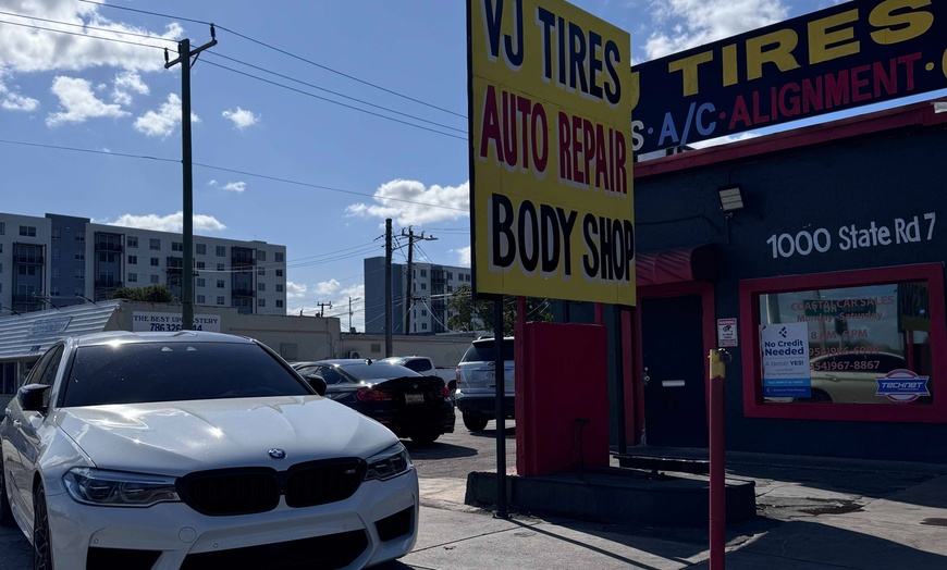 Image 6: Brake Pad and Tire Rotation Service for Front or Rear Brakes