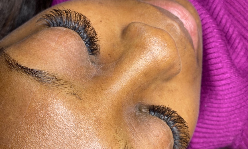 Image 2: Transform Your Lashes: Classic, Hybrid or Volume Eyelash Extensions 