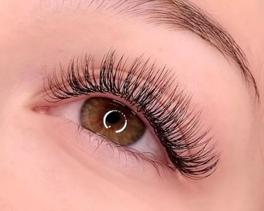 Up to 15% Off on Eyelash Extensions at Beauty by Linh - Second Medium