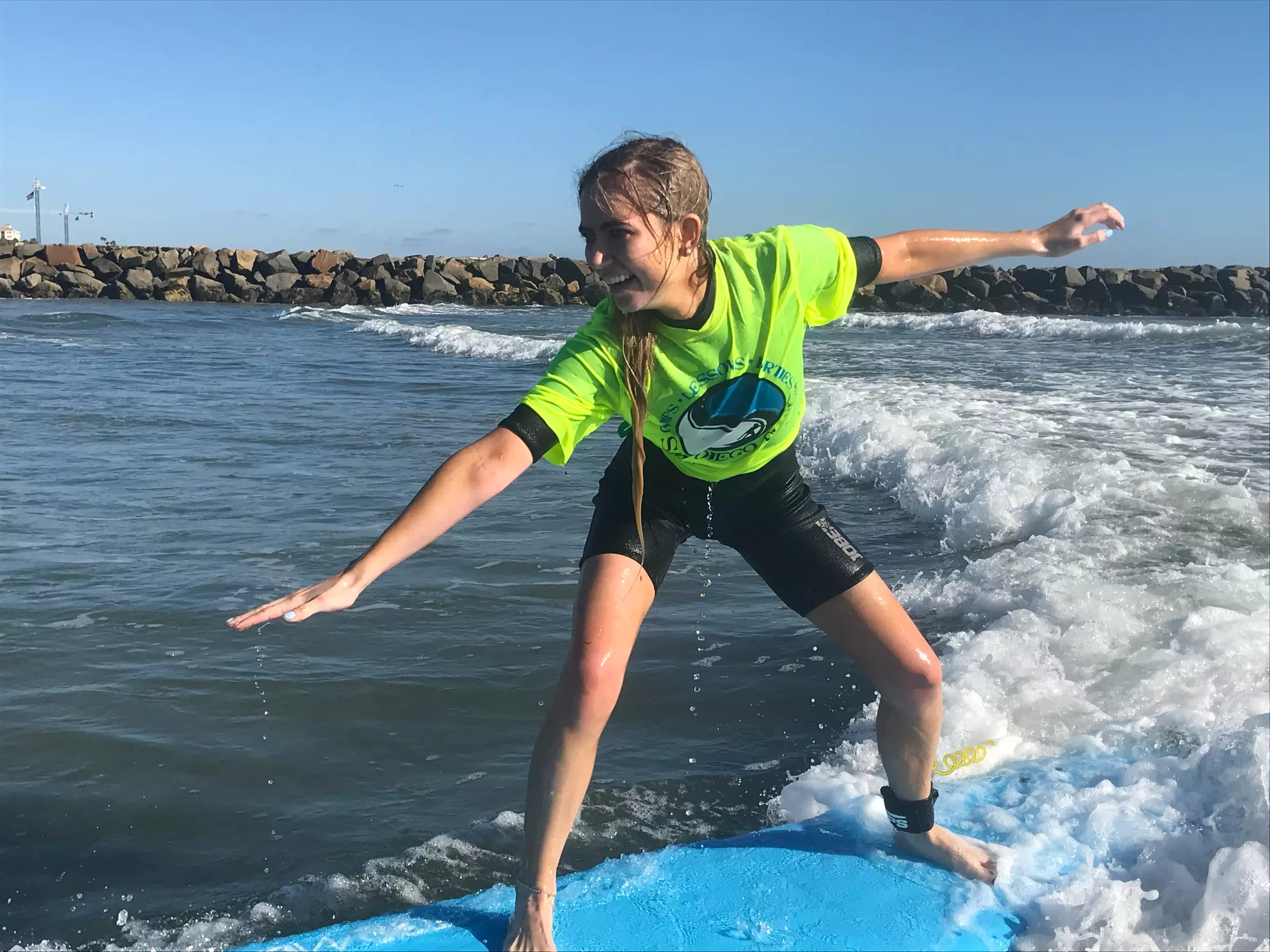 2.5 Hours Surfing Experience and Lesson Including all equipment and video at San Diego Surf (Up to 31% Off) - Primary Image