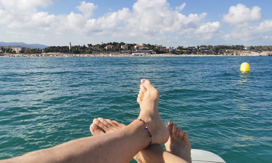 Image 9: Alquiler medio día de barco con titulación 6 personas o con patrón 4