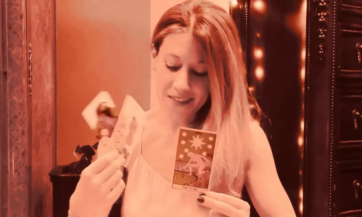 Unlock Life's Mysteries & Have Clarity on Your Future w/ 30 or 60 Min Tarot Reading by Tarot Gold (Get 64% Off) - Primary Image