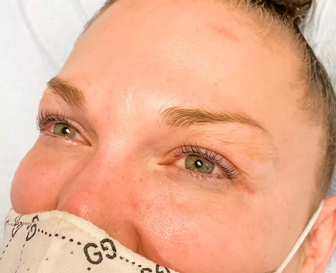 Up to 20% Off on Eyebrow Tinting at Lash Bar - Second Medium