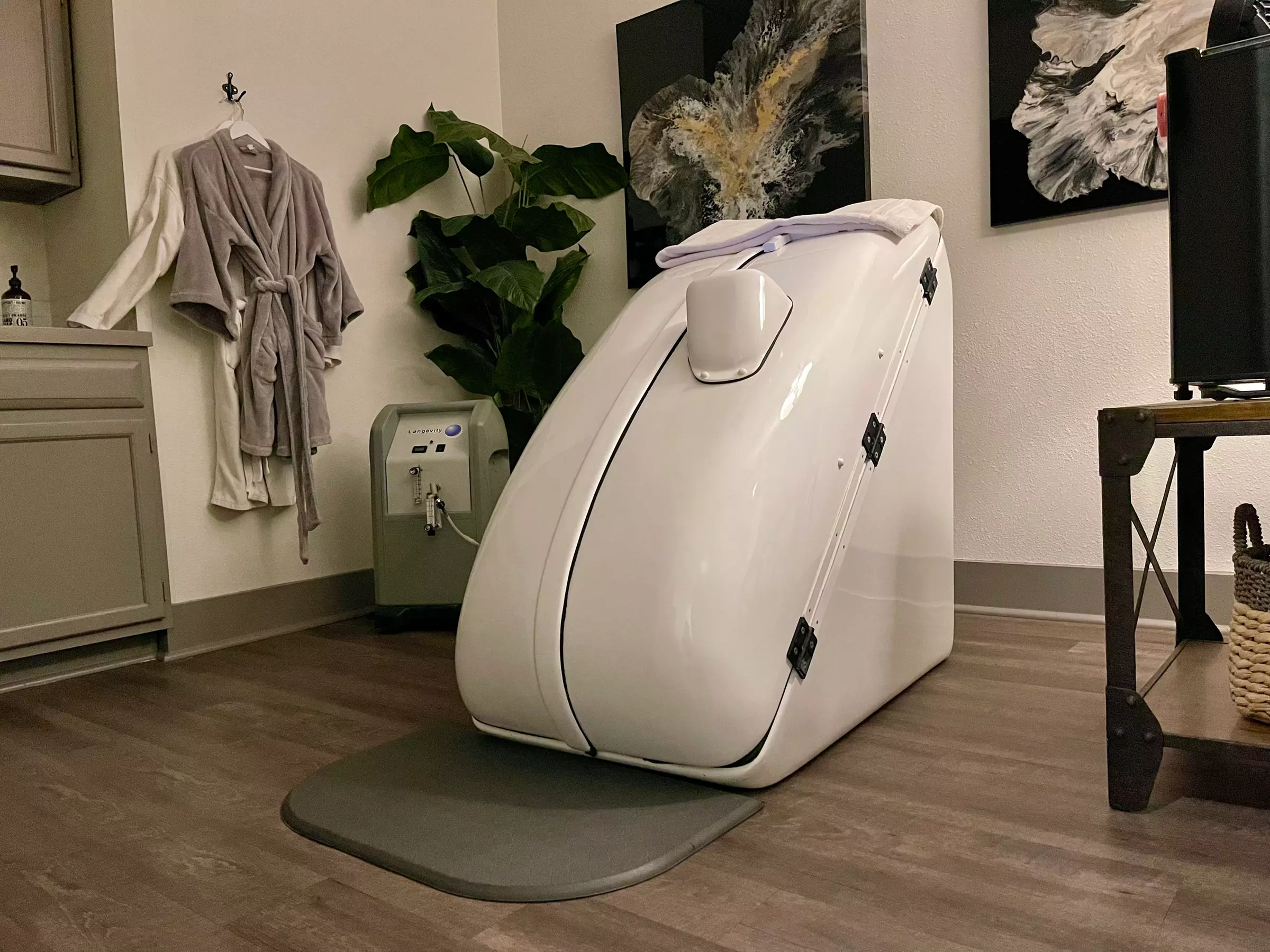 Relax with My Body Wellness Center's Ozone Sauna Session, rejuvenating with up to 45% off - Primary Image