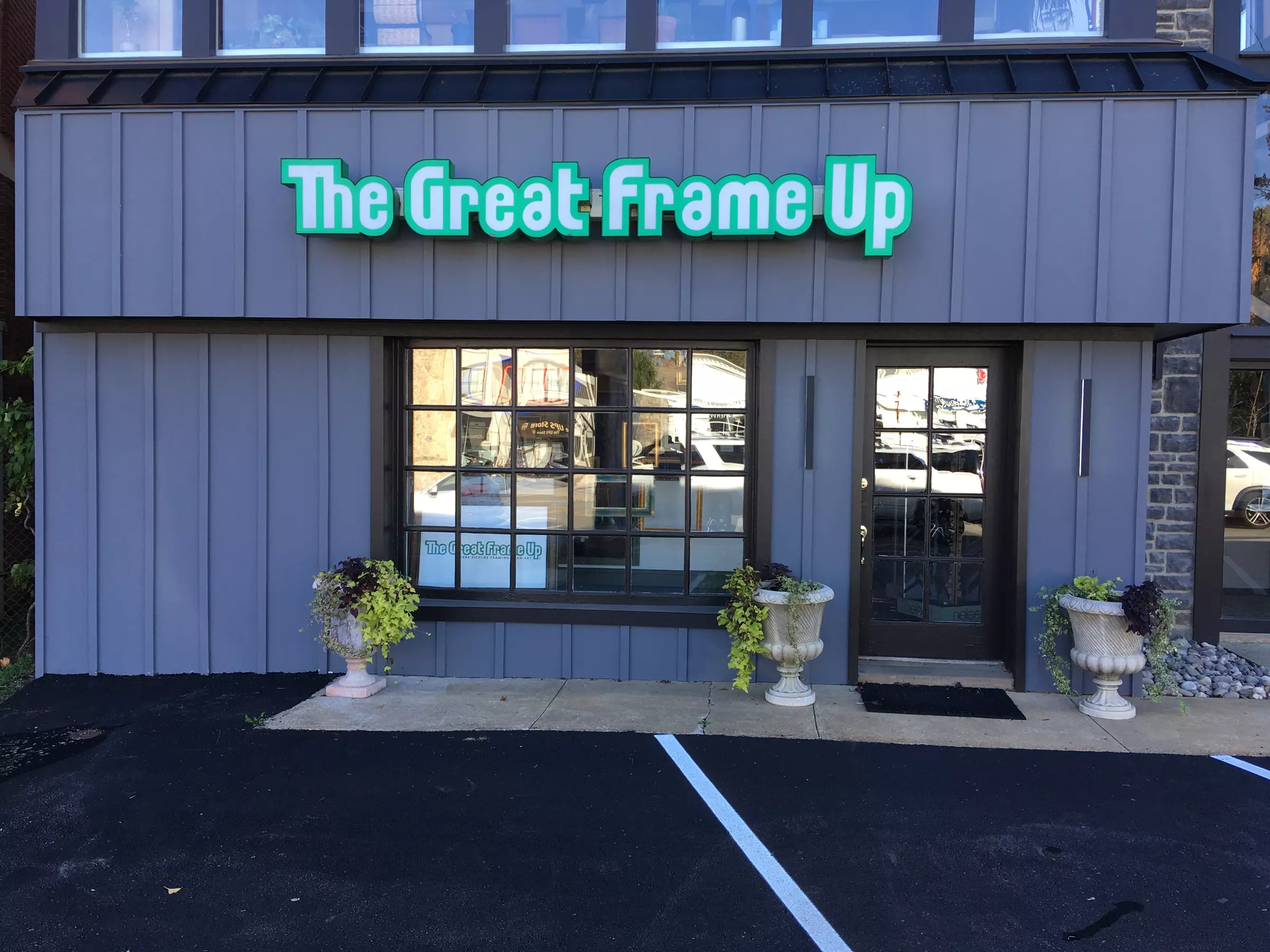 Custom framing options for art, photos in various sizes