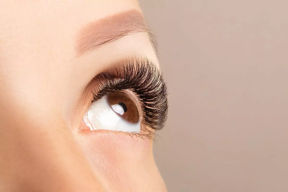 Up to 45% Off on Eyelash Extensions at Lissy Sun lash - Primary Image