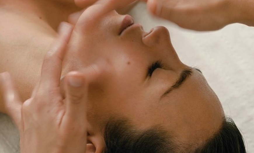 Image 2: Découvrez les soins anti-âge SYA Dermo Skin Solution
