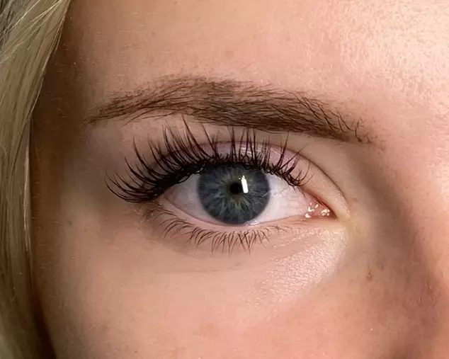 Up to 40% Off on Eyelash Extensions at Elegant Features - Second Medium