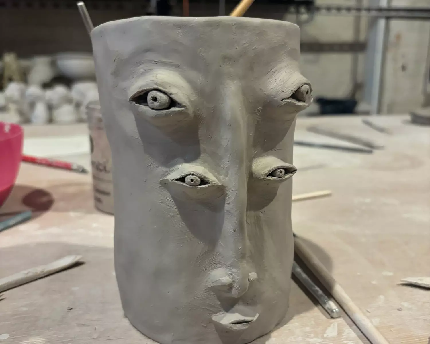 Up to 34% Off on Pottery Lesson at e.e. ceramics