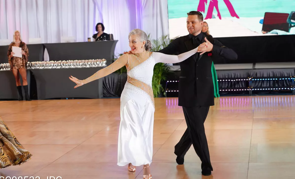 Learn Ballroom Dance with Private Lessons and Wedding Classes