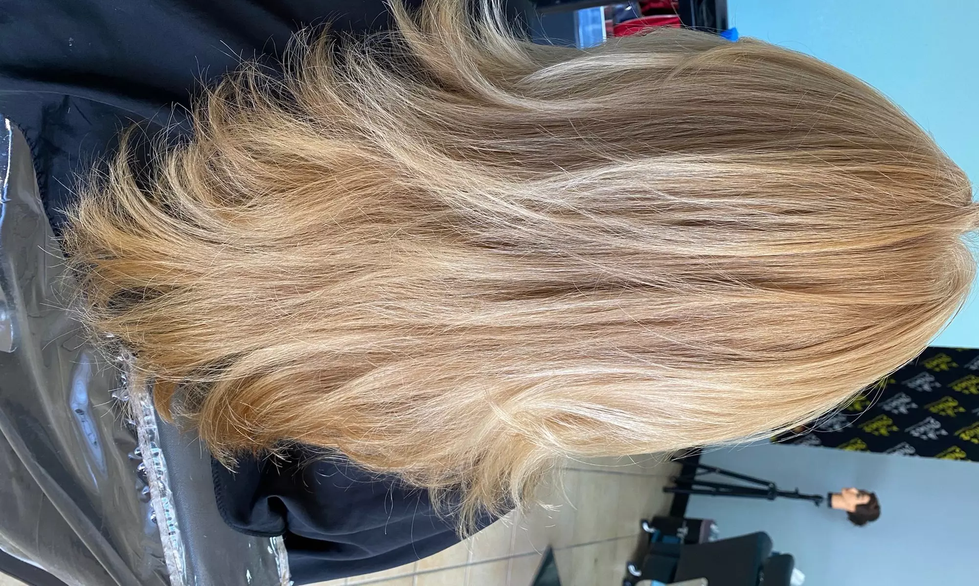 Revamp Your Look with Single, Partial or Full Highlights Color & Style