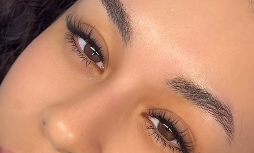 Image 1: Up to 55% Off on Eyelash Extensions at Bella Brazil Beauty