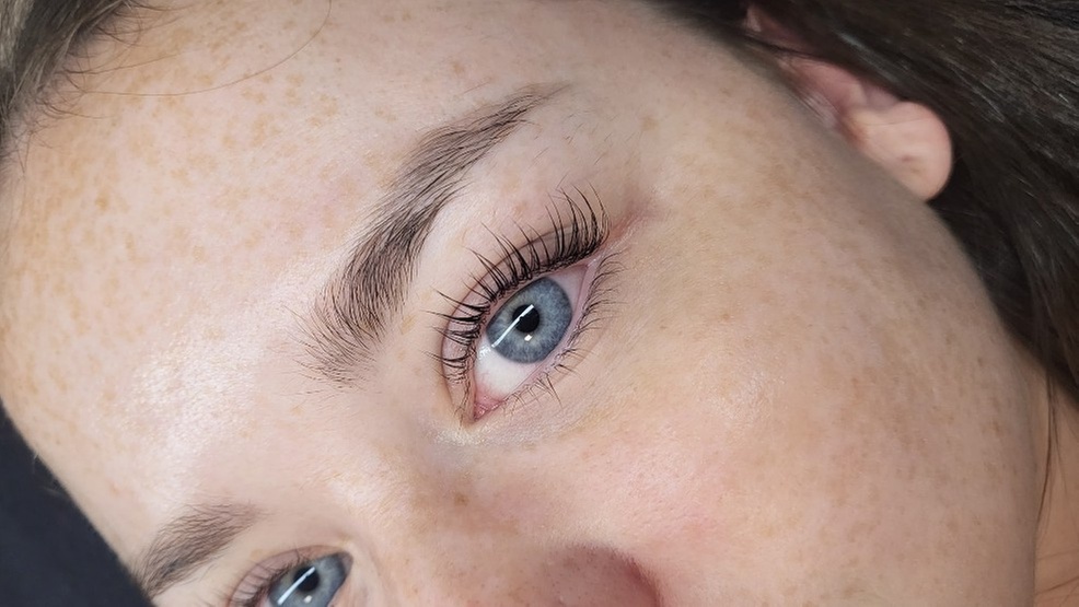 Up to 30% Off on Eyelash Tinting at MN Lash