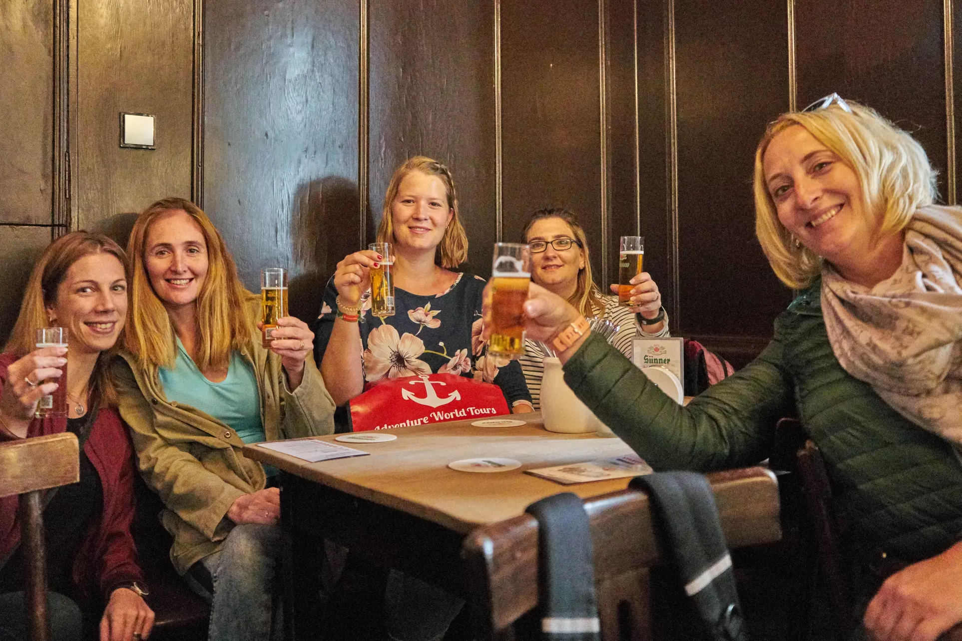 Düsseldorf Altstadt und Altbier Tour für bis zu 6 Personen von Adventure World Tours (8% sparen) - Second Medium