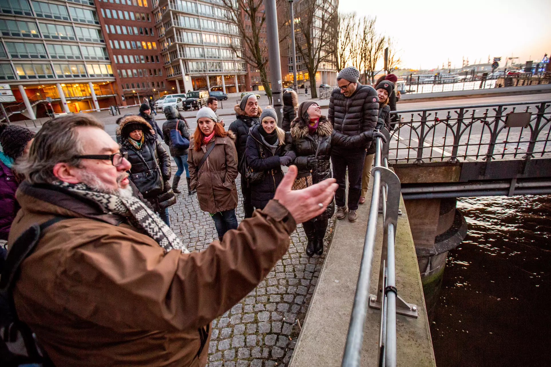 Elphi Plaza Führung- oder Speicherstadt & HafenCity-Führung