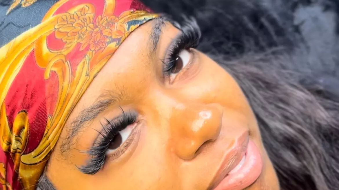 Effortless Glamour: Lash & Brow Tinting or Choice of Lash Extensions