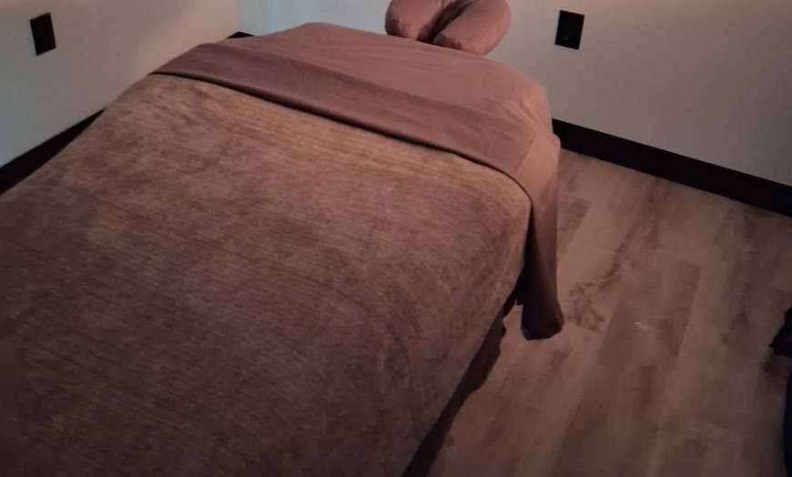Image 2: 60 or 90 Minute Custom Wellness Massages with Multiple Options