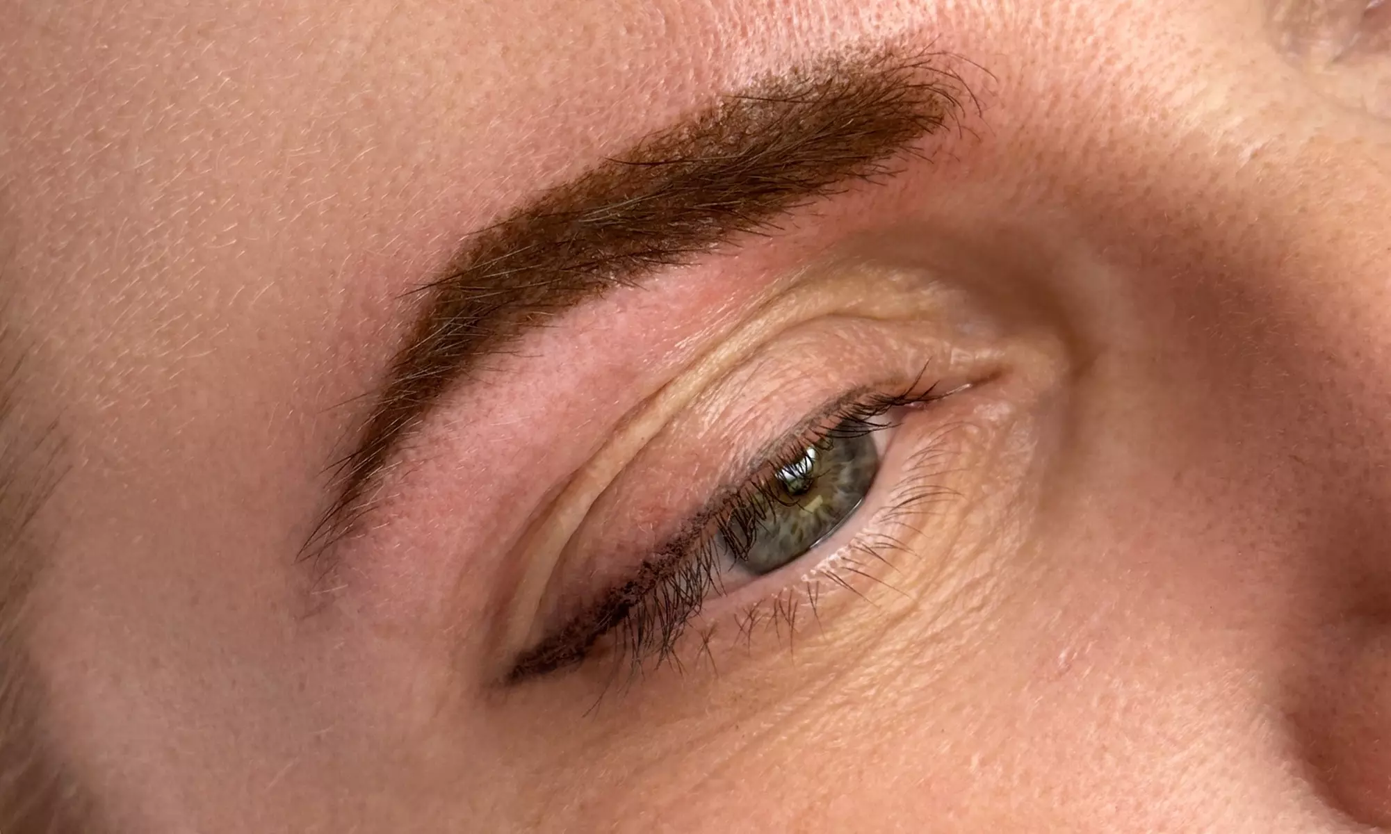 Transform Your Features with Permanent Makeup Sessions and Touch-ups