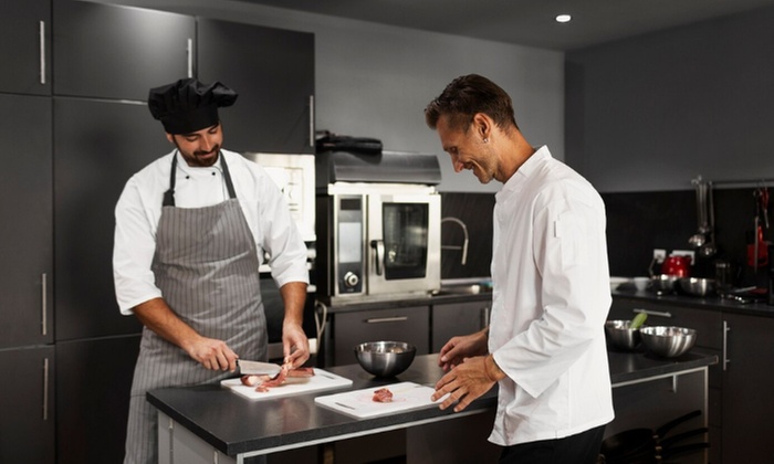 Start Your Catering Career With Our Comprehensive Online Course