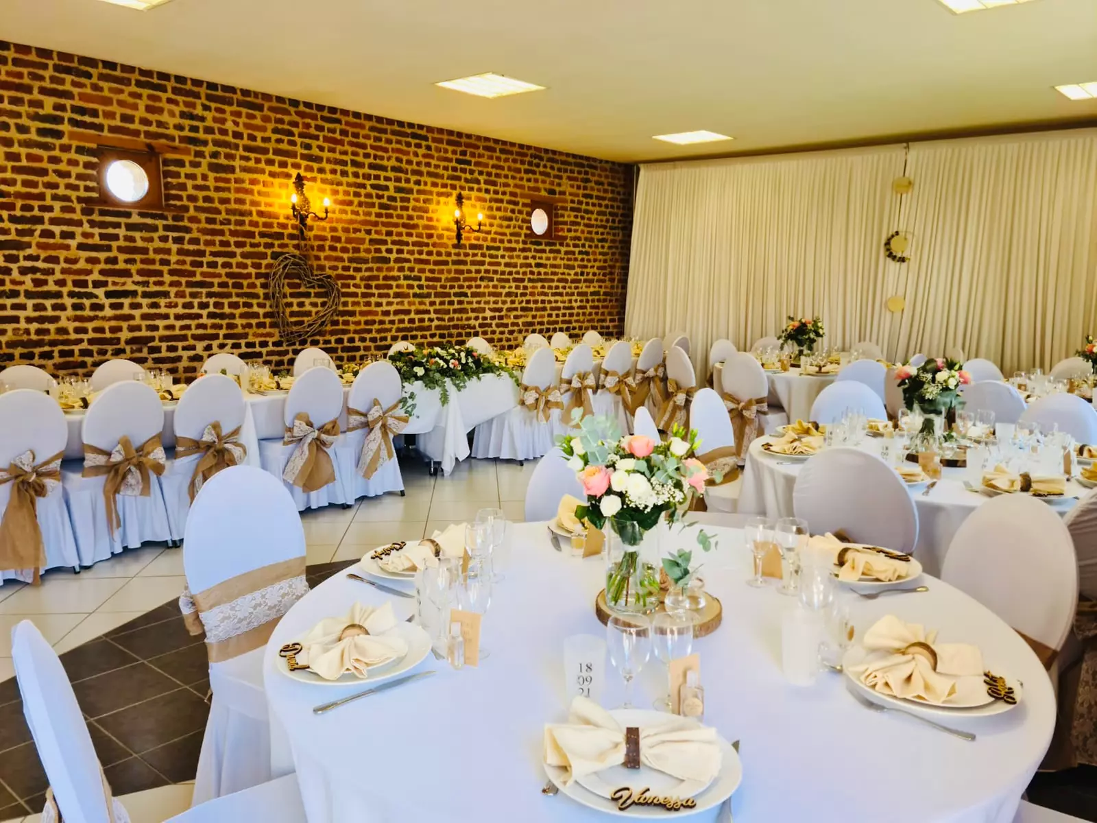 Jusqu'à 87% de réduction sur Fête - Salle de réception chez SO PROPRE