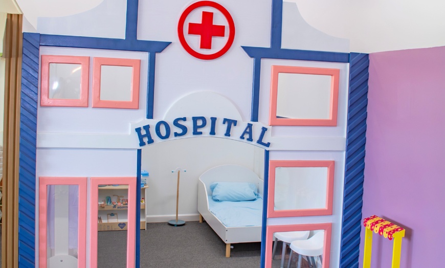 Image 5: Wonder Kids Playland: Themed Playhouses for Creative Fun