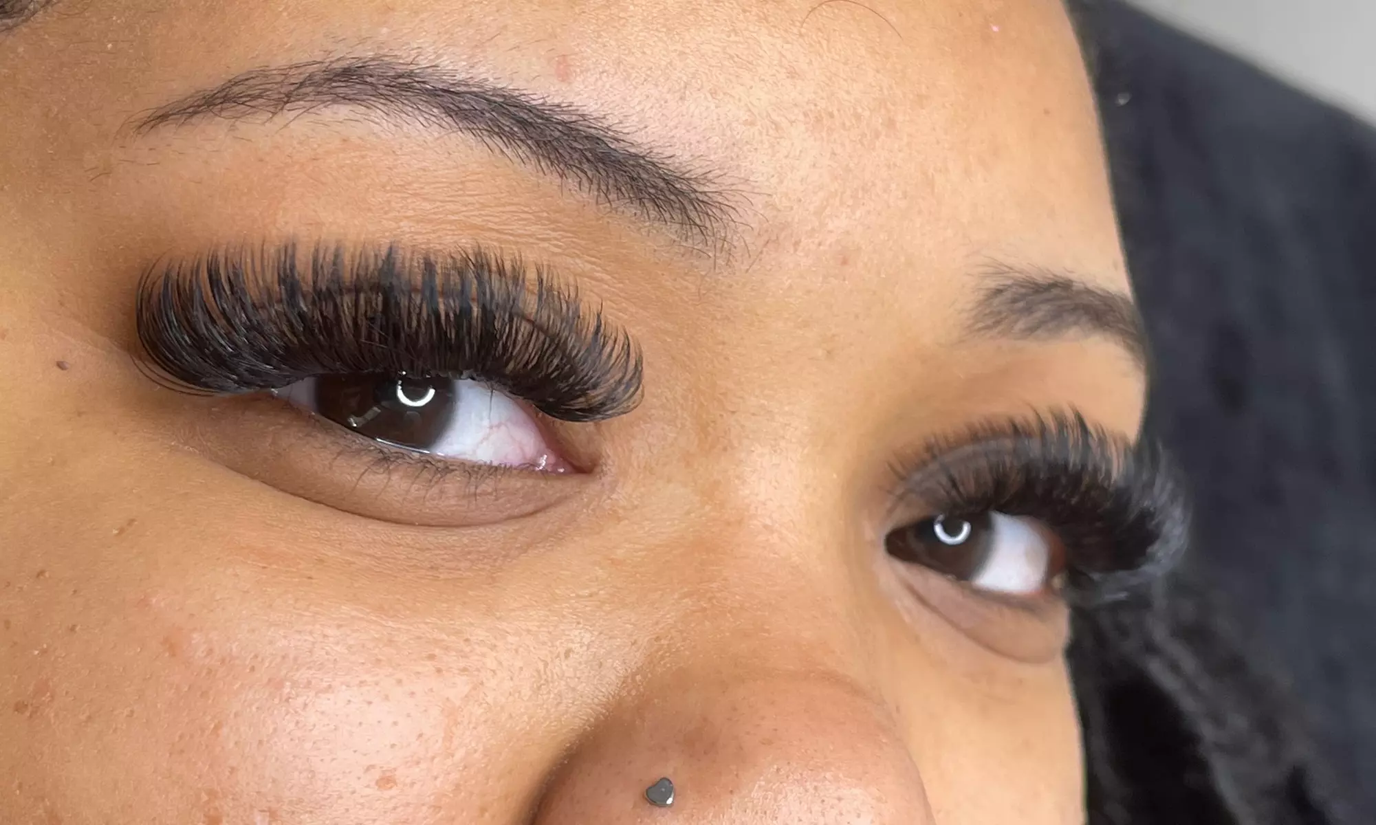 Up to 45% Off on Eyelash Extensions at Tifflashedme - Second Medium